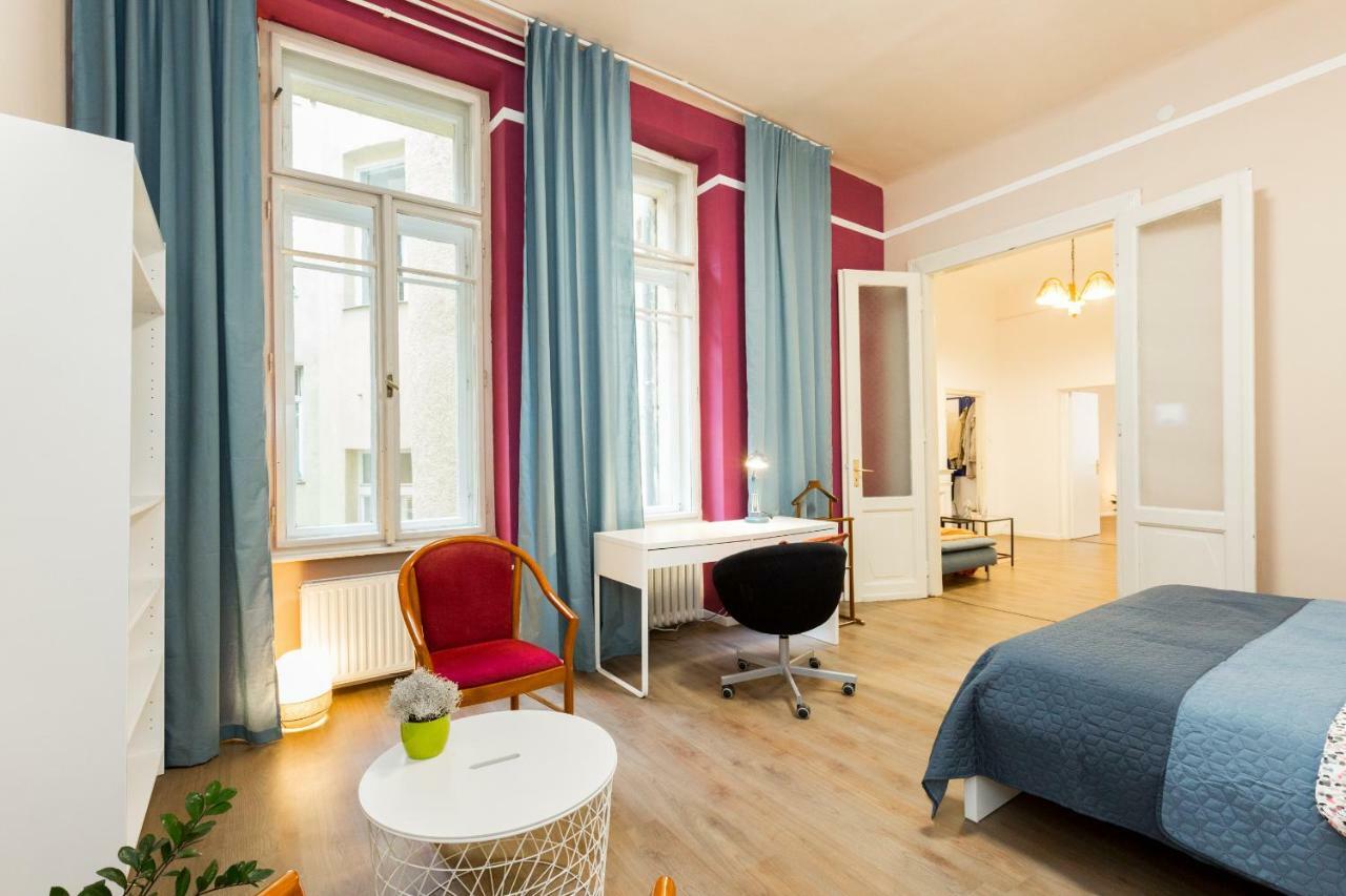 Unique Riverside Apartment Boedapest Buitenkant foto